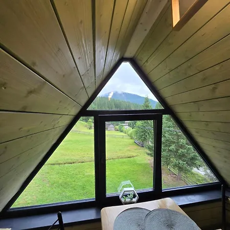 Synevyr House 2 Synevyrs'ka Polyana